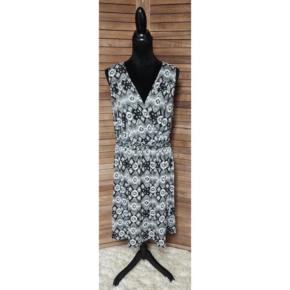 Faded Glory Women's Size 2X (18-20) Midi Dress Black & White Pattern Sleeveless